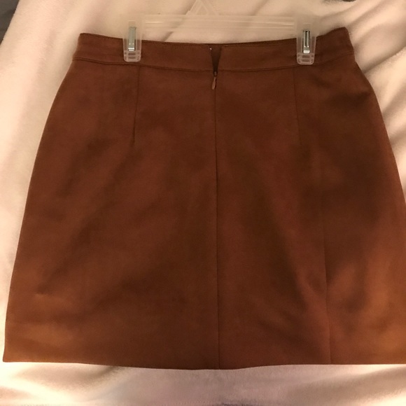 Skirt - Picture 2 of 3